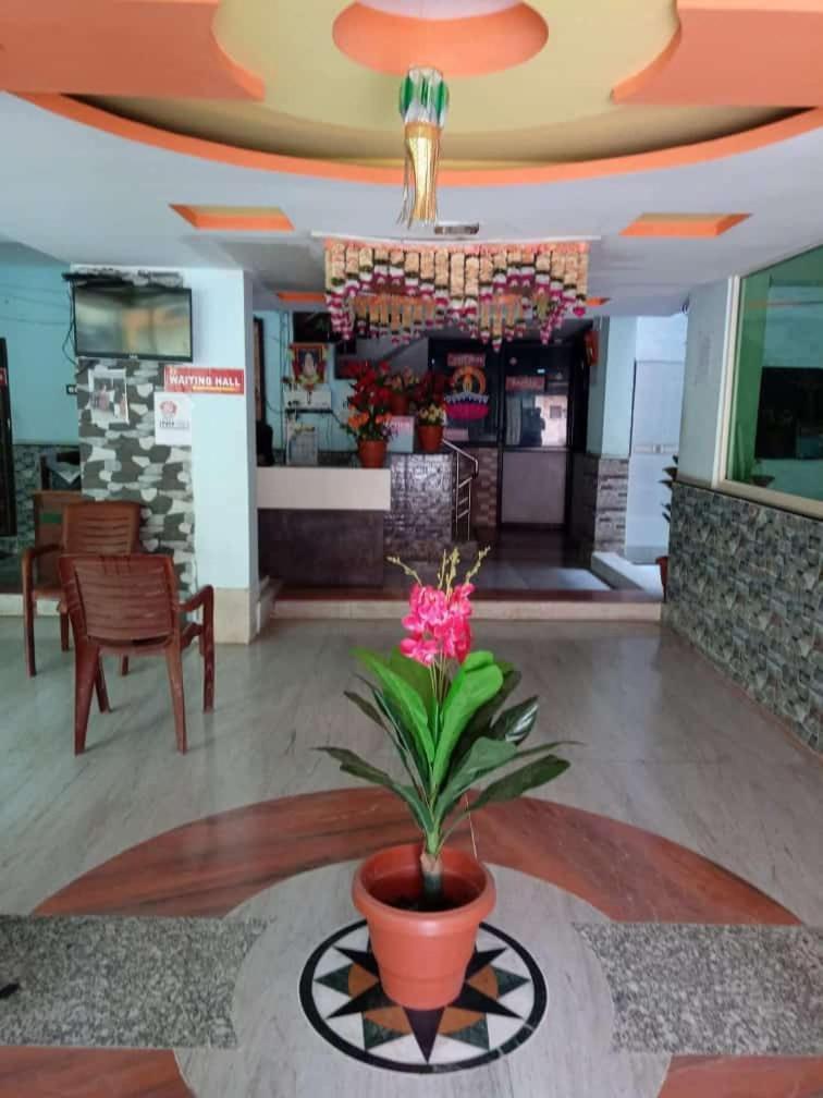 Sahil Lodge Akkalkot Akalkot Exterior photo